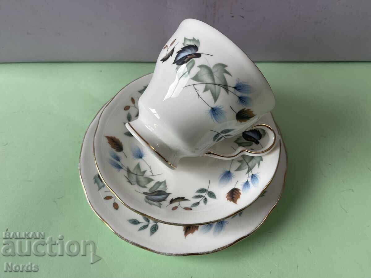 Аукцион Colclough английски троен сет за чай