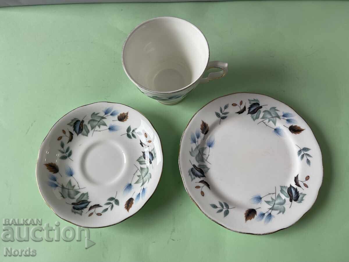 Доставка на Colclough английски троен сет за чай