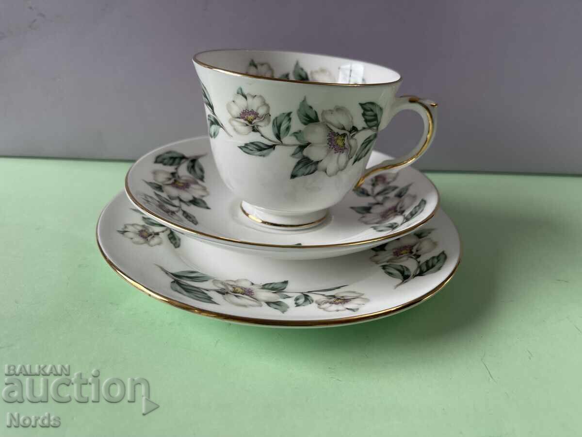 Όμορφο αγγλικό σετ τσαγιού τριών τεμαχίων Crown Staffordshire