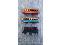 Old toy train with 2 carriages