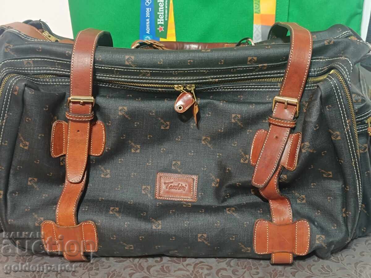 Lichidare nr. 24 Geantă, rucsac, geantă foto cu preț € 7.00 | 13.69 BGN