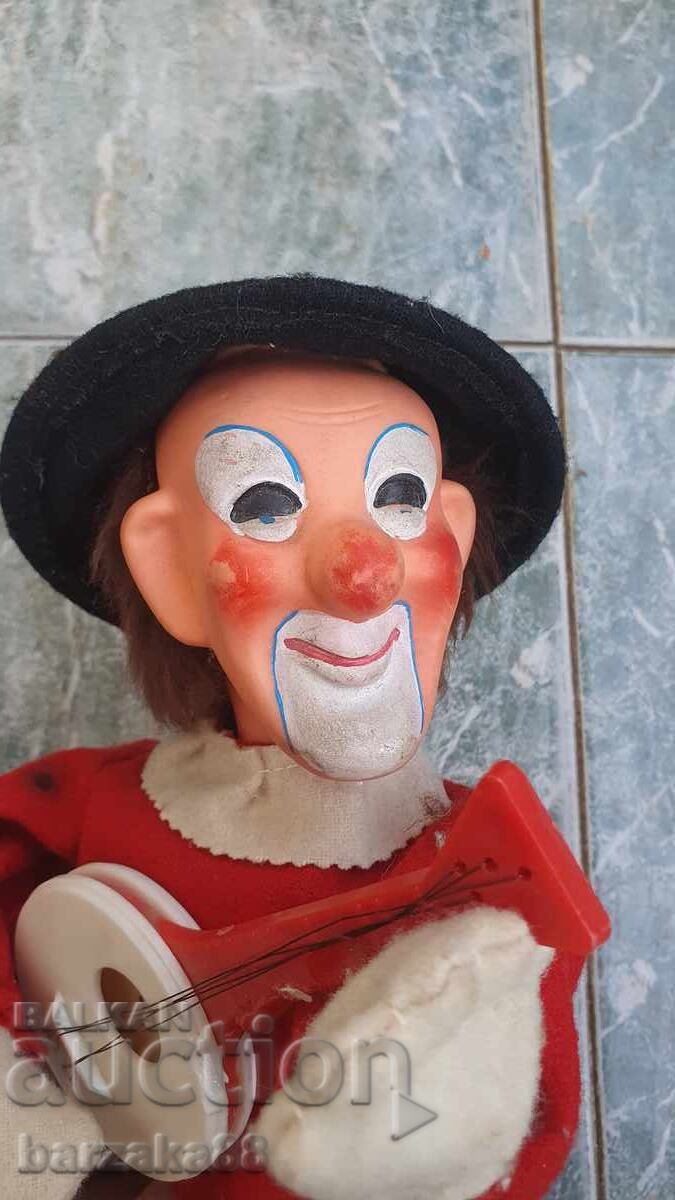 Стара механична играчка Клоун с ключ с цена € 12.00 | 23.47 лв.