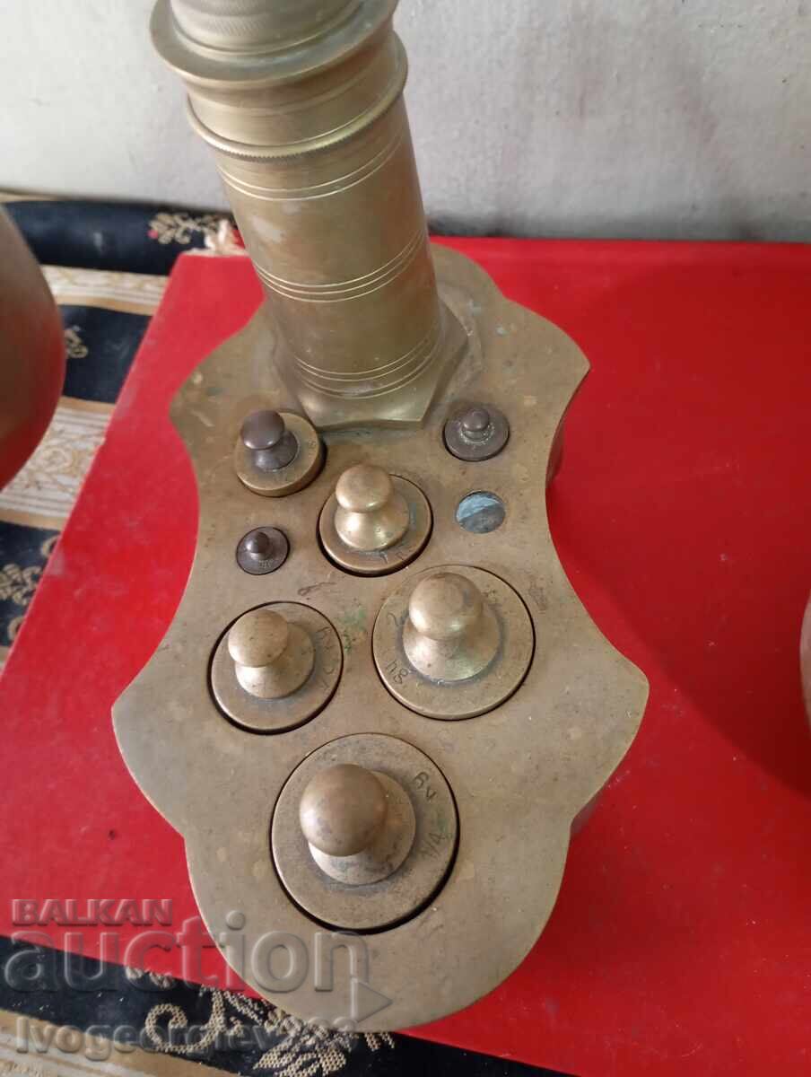 Livrarea Cântar baroc pentru decor
