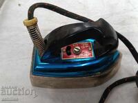 Електрическа ютия