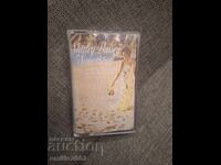 Audio cassette - Shirley Bassey