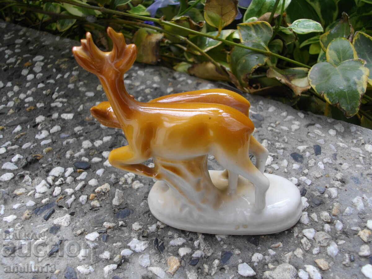 Παράδοση ΠΑΛΑΙΟΣ ΒΟΥΛΓΑΡΙΚΟΣ ΠΟΡΣΕΛΑΝΙΝΟΣ ΕΛΑΦΟΣ ΚΑΙ ΕΛΑΦΙΝΑ