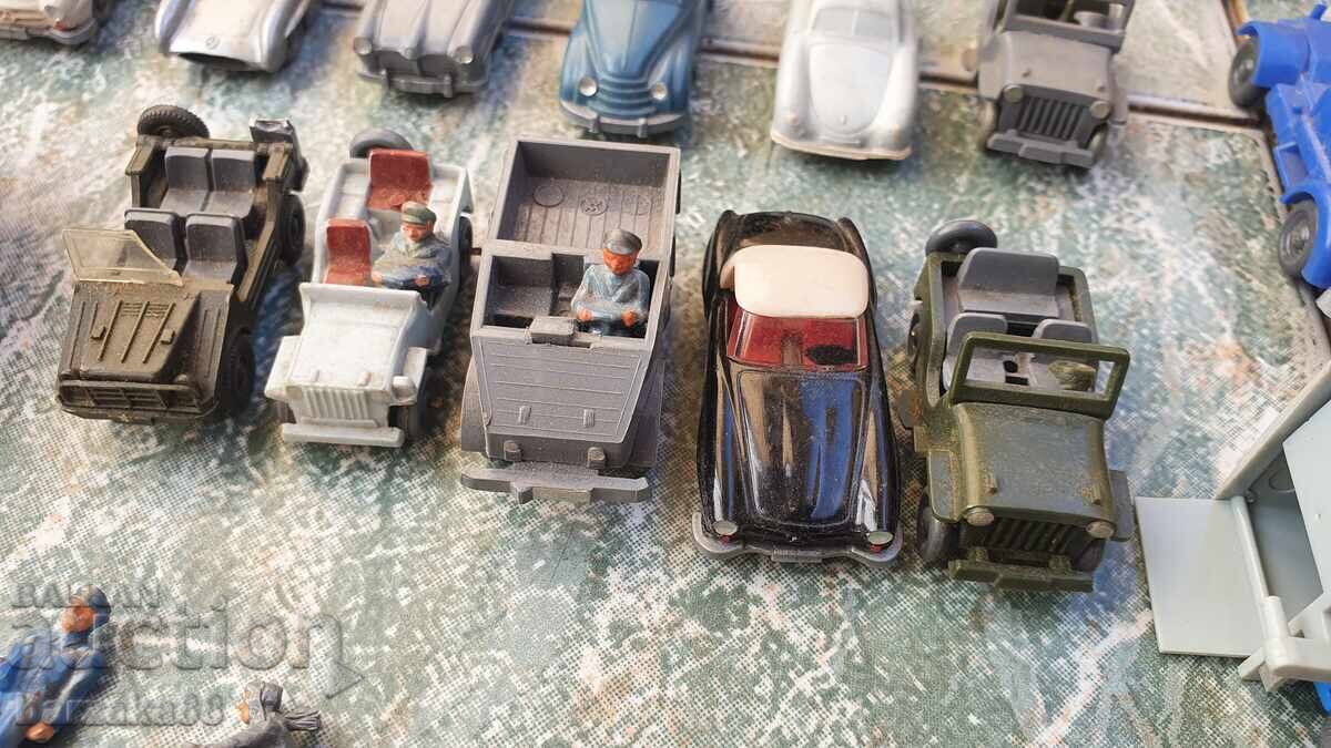 Livrarea Lot Miniaturi Figurine