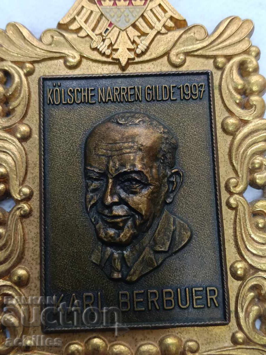 Бронзов сувенир Karl Berbuer с цена € 10.00 | 19.56 лв.