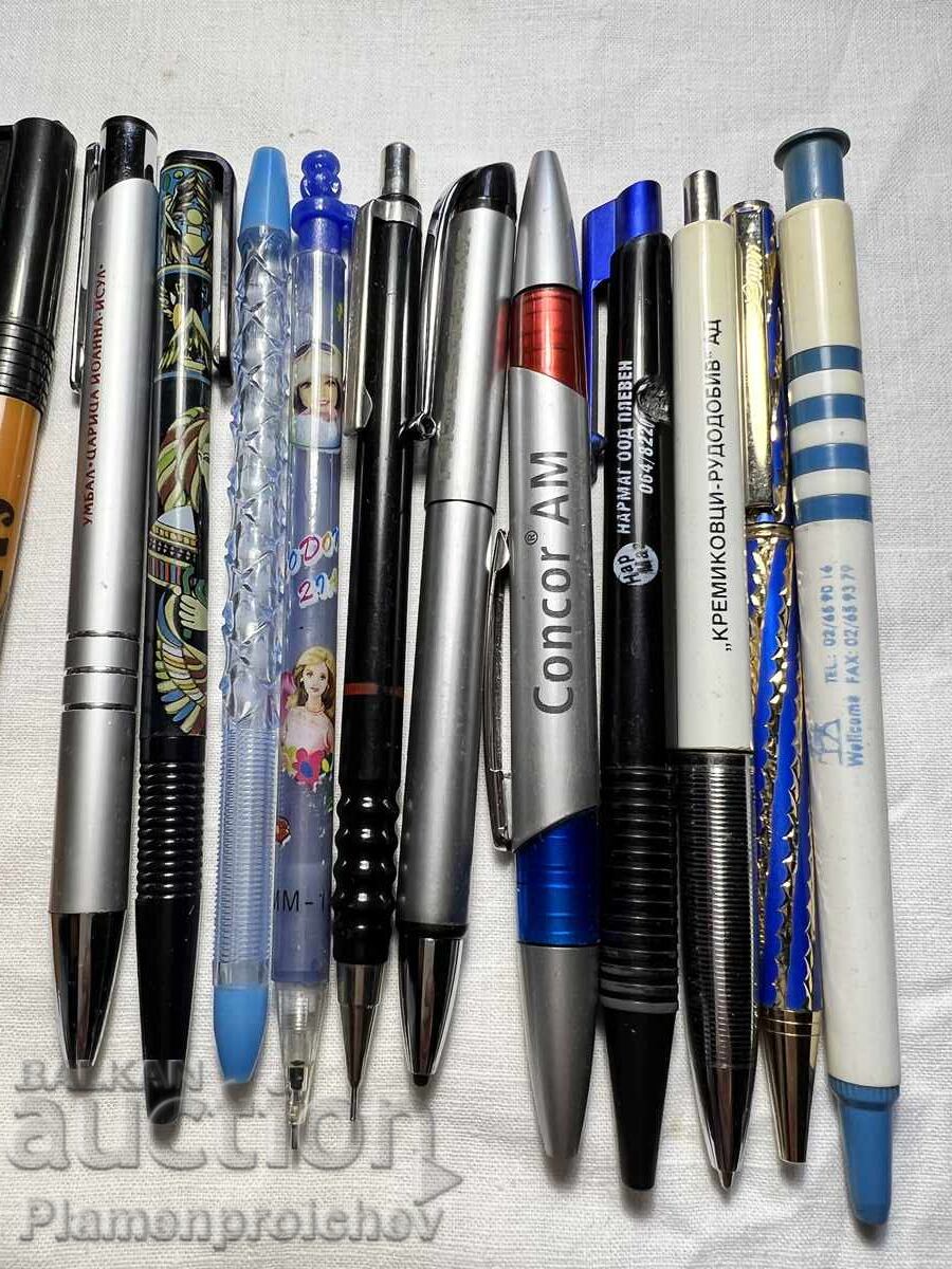 16 BUCĂȚI STILOURI ȘI PIXURI DE COLECȚIE cu preț € 0.01 | 0.02 BGN