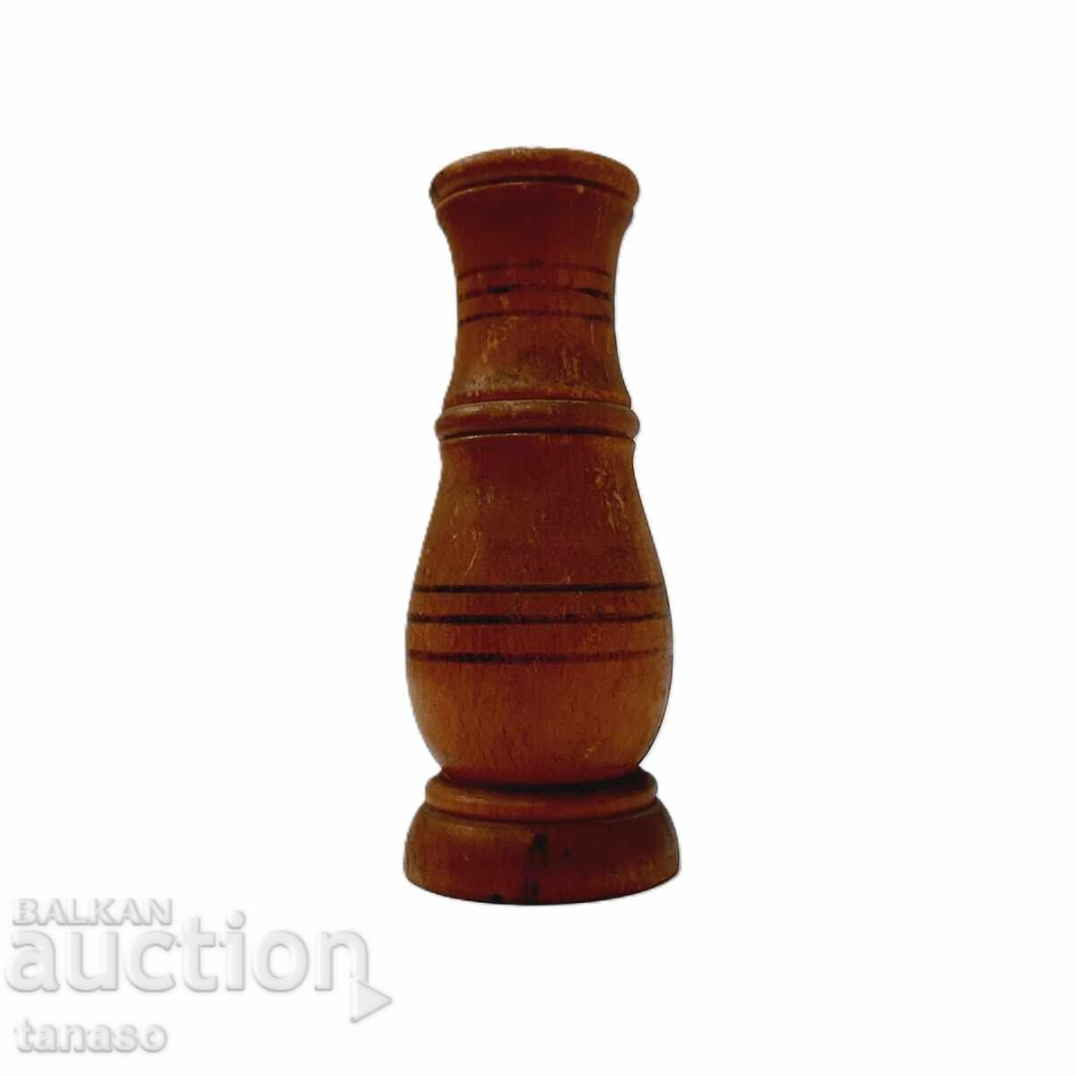 Παλιά τορνευτή ξύλινη βάζο (6.4) με τιμή € 11.00 | 21.51 BGN