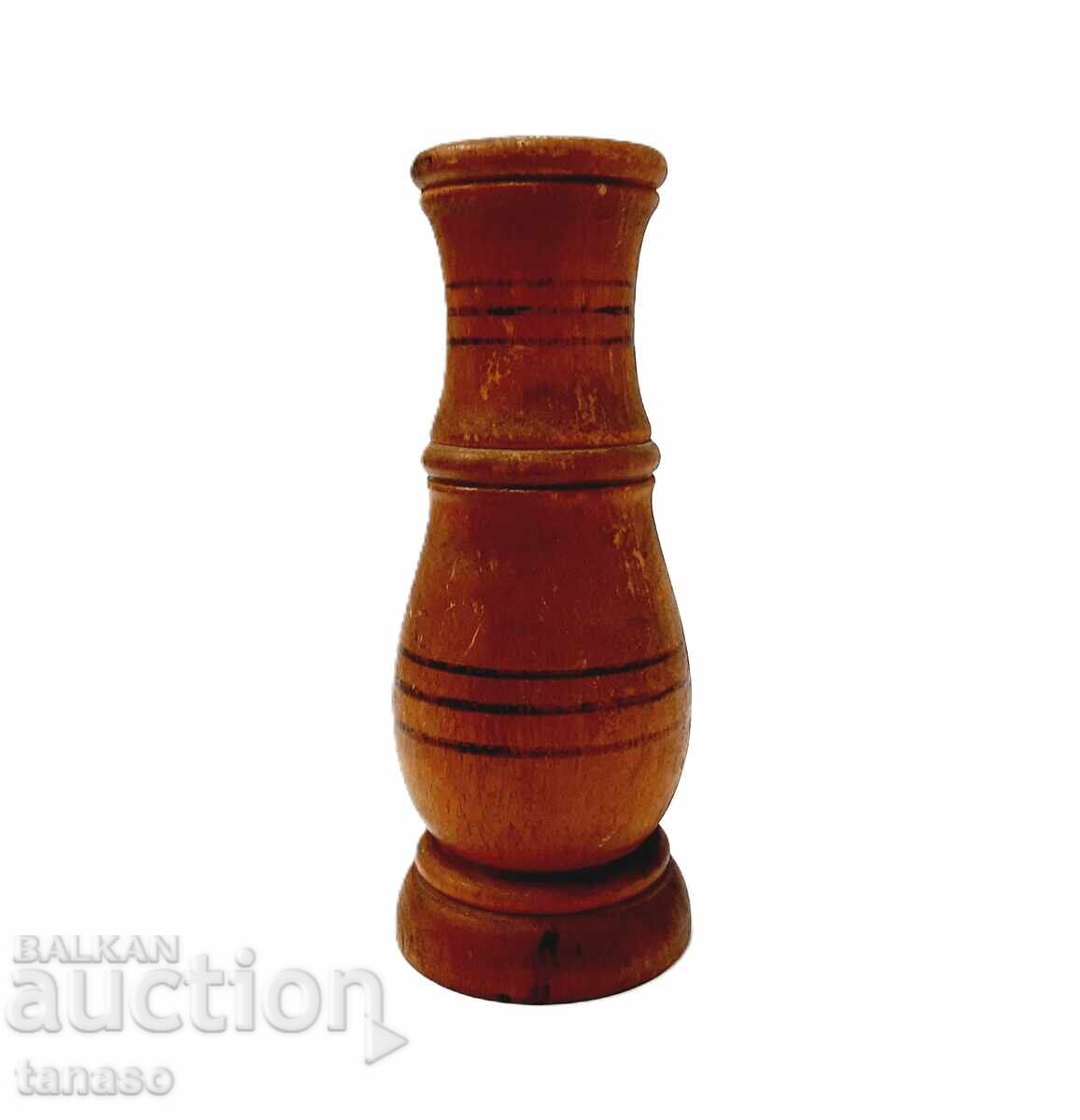 Παλιά τορνευτή ξύλινη βάζο (6.4)