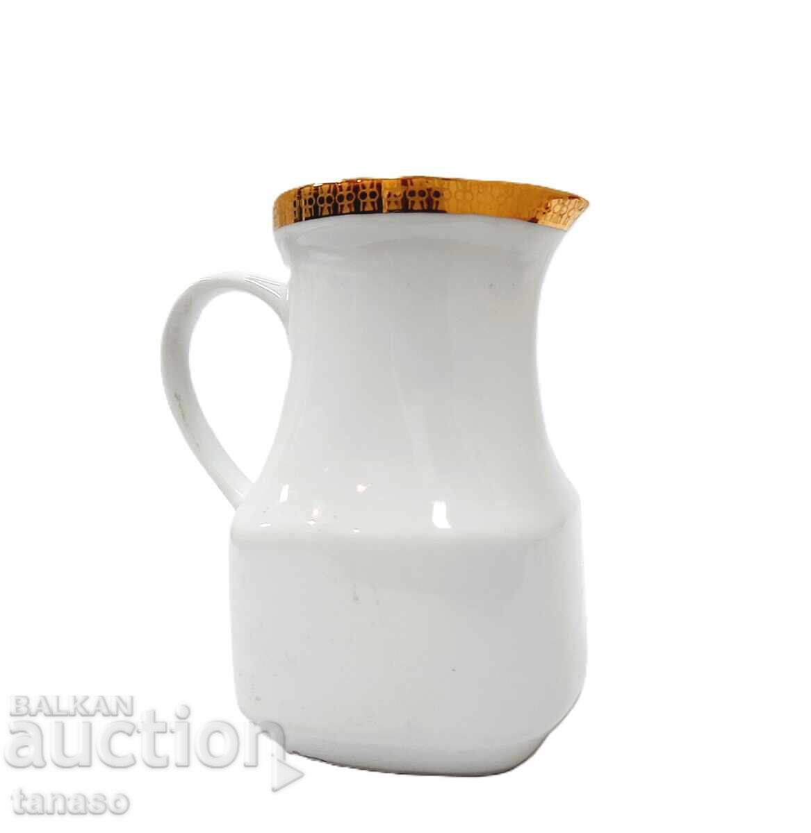 Vintage Czech porcelain coffee/milk pot (3.2)