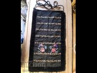 Αυθεντική υφαντή μάλλινη ποδιά, κοστούμι