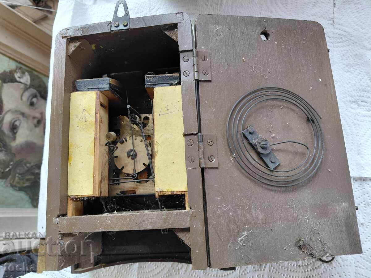 Доставка на стенен Маяк , кукувица