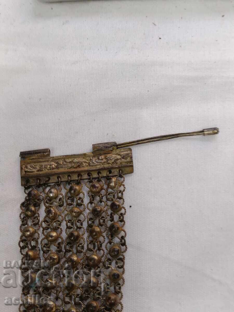 Сребърна възрожденска гривна с цена € 45.00 | 88.01 лв.