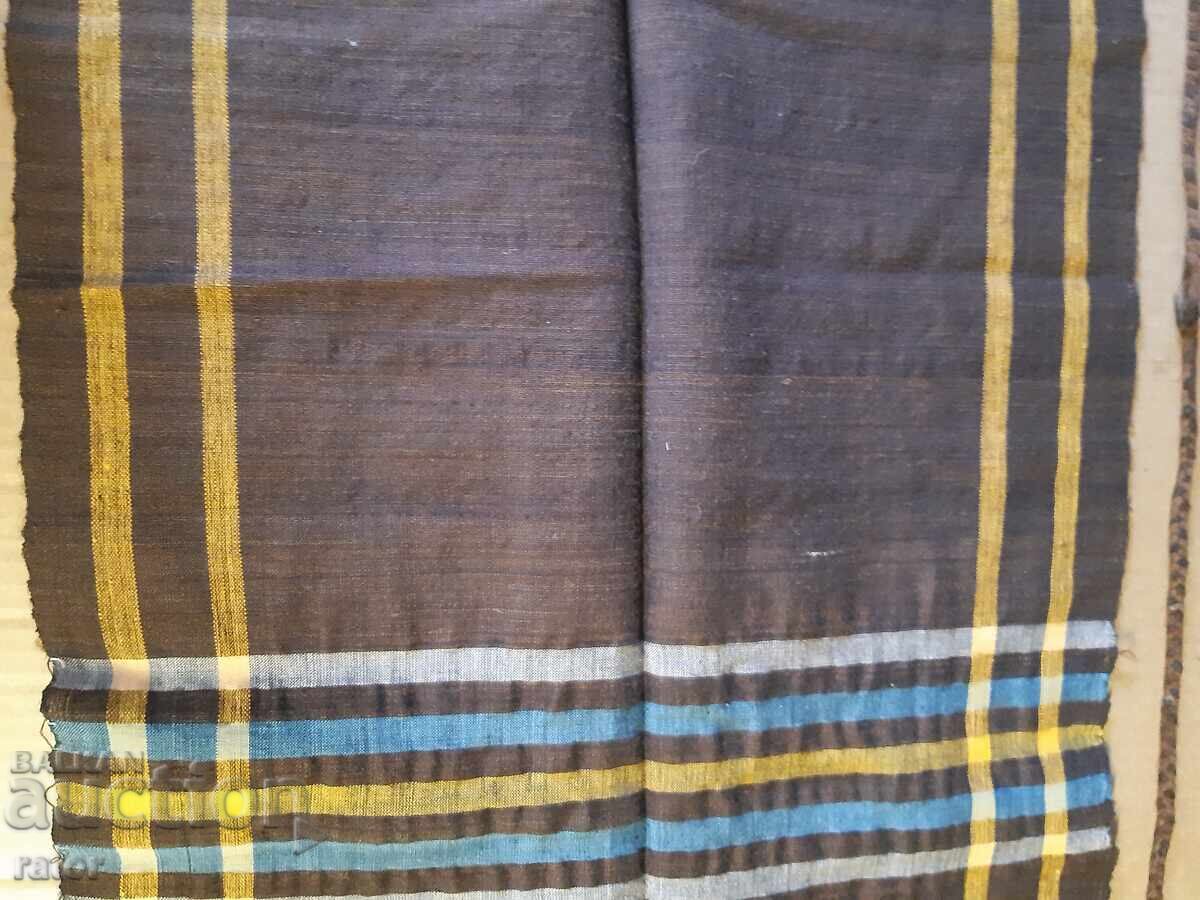 Δημοπρασία Αυθεντική υφαντή μάλλινη ποδιά, κοστούμι