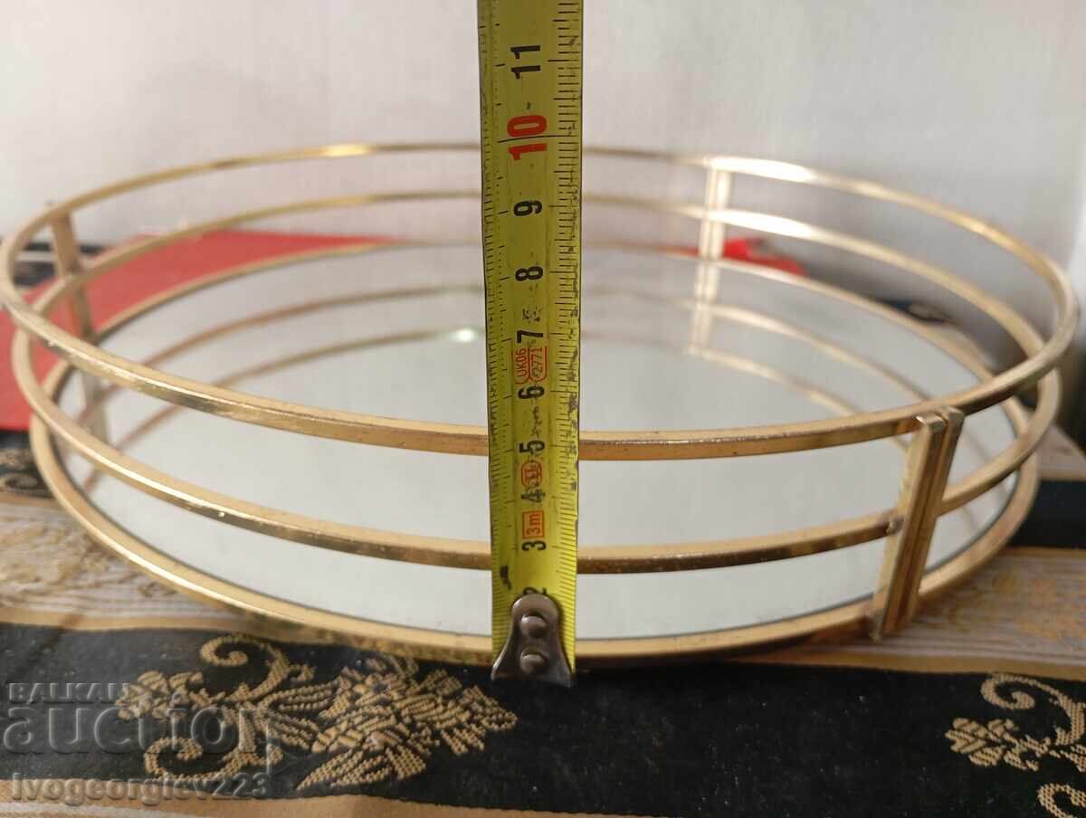 Tavă vintage, platou cu preț € 19.00 | 37.16 BGN