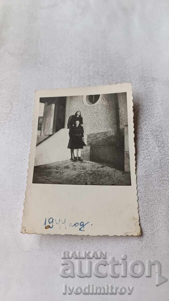 Fotografie Sofia Două tinere fete 1944