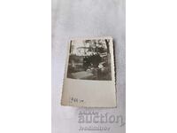 Φωτογραφία Σόφια Μαθήτριες στο πάρκο 1944