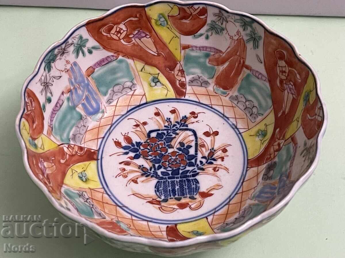 Доставка на Красива порцеланова фруктиера