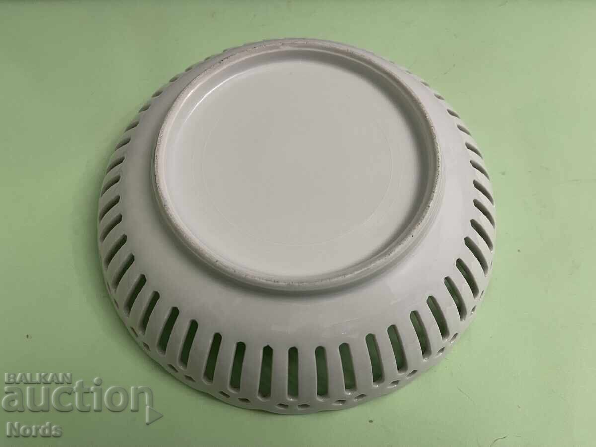 Παράδοση Όμορφη πορσελάνινη φρουτιέρα