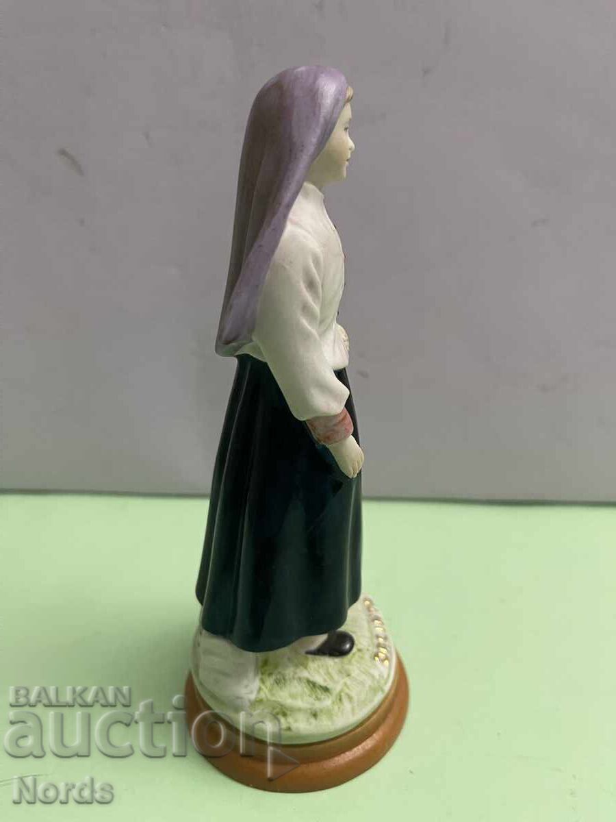 Португалска порцеланова фигурка с цена € 1.11 | 2.17 лв.