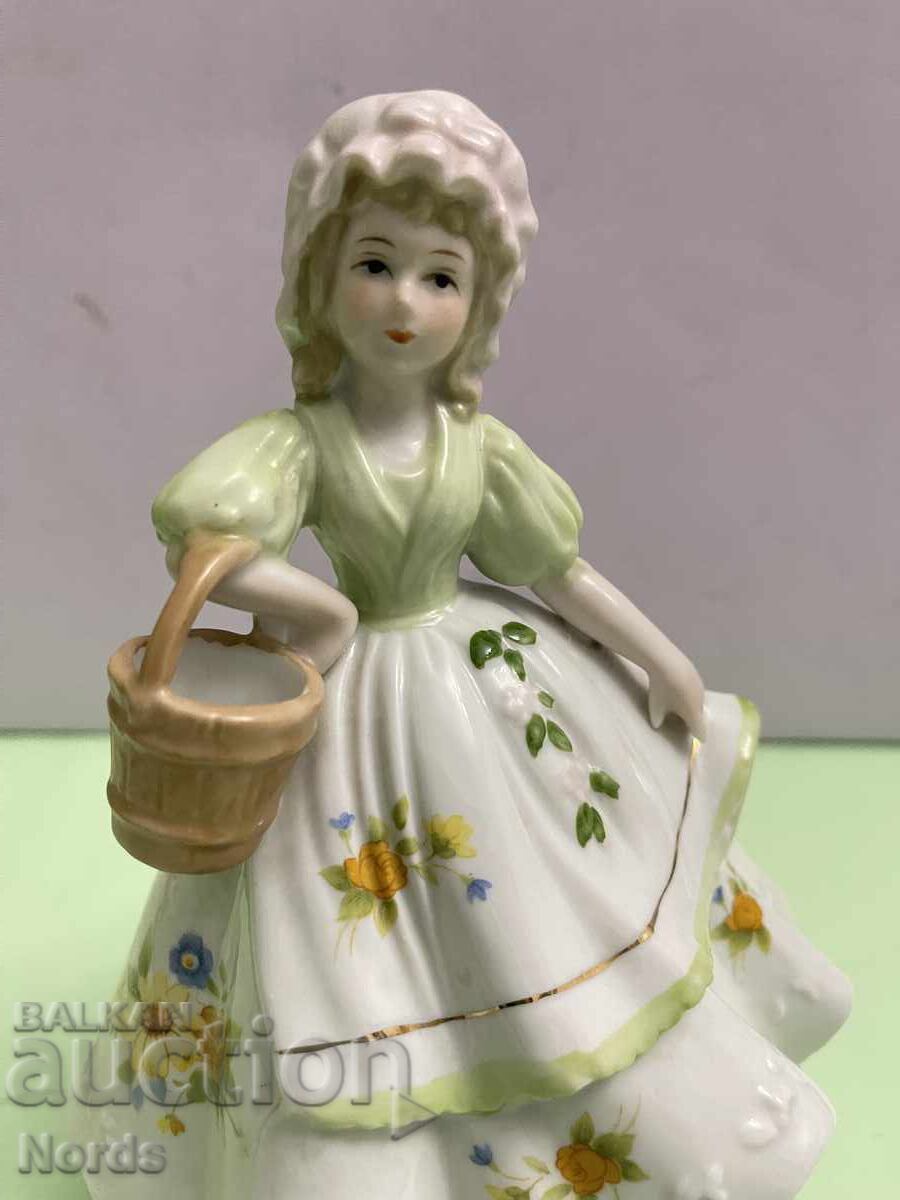 Όμορφη πορσελάνινη μουσική φιγούρα - 5