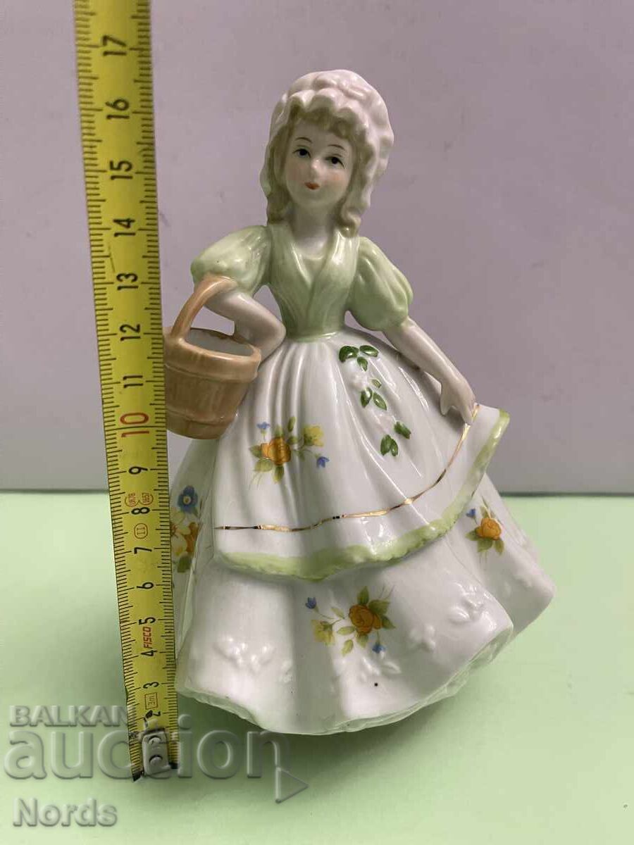 Όμορφη πορσελάνινη μουσική φιγούρα - 7