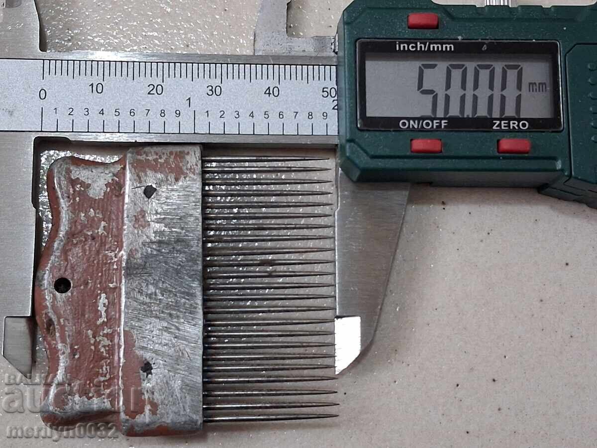 Pieptene vechi pentru barbă în etui din aluminiu și oțel - 6