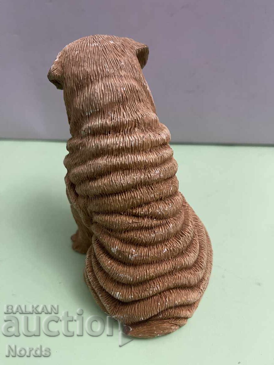 Auction  Beautiful dog figurine