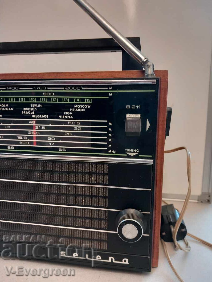 Licitație Radio tranzistor vechi Selena B211