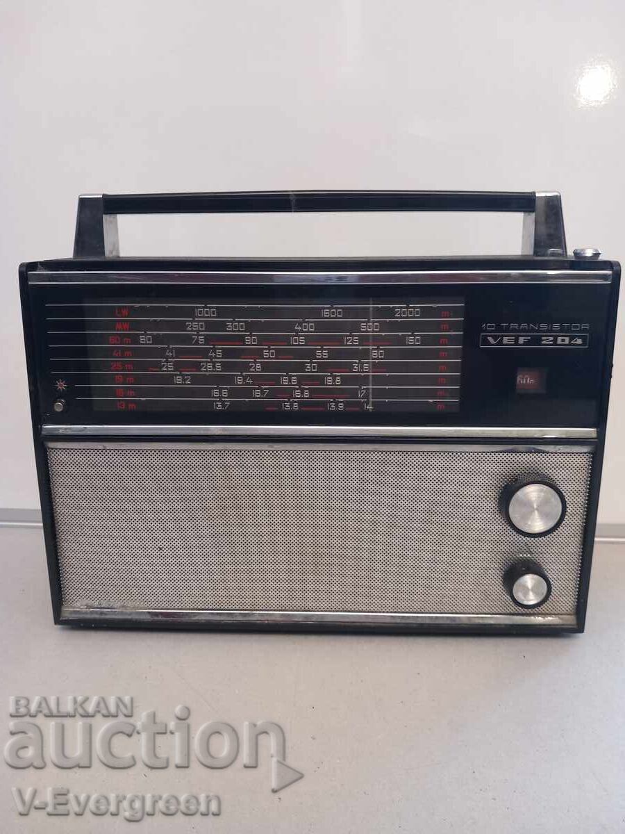 Aparat de radio vechi cu tranzistori VEF 204