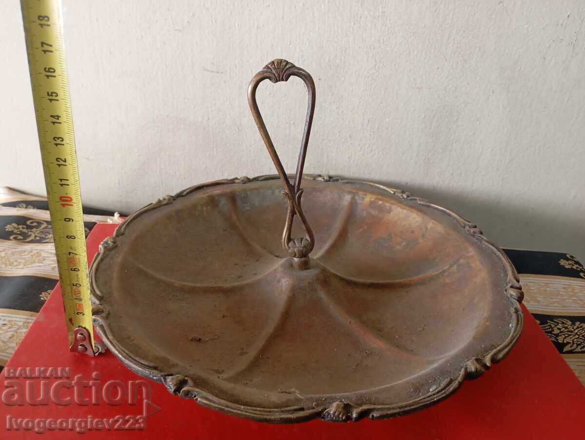 Μπολ για ξηρούς καρπούς, πιατέλα αρ ντεκό με τιμή € 26.00 | 50.85 BGN