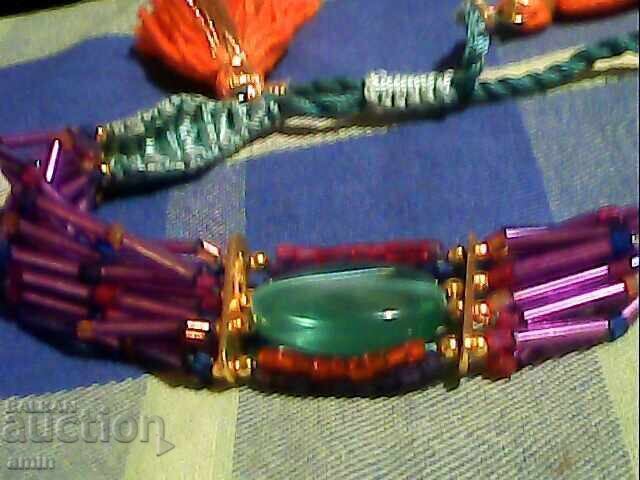 o mulțime de brățări - 6