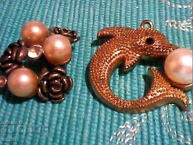 красиви посребрени позлатани брошки весълки с цена € 10.00 | 19.56 лв.