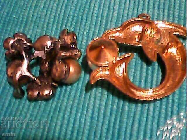 Аукцион красиви посребрени позлатани брошки весълки