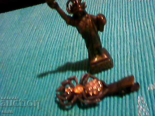 Доставка на красиви посребрени позлатани брошки весълки