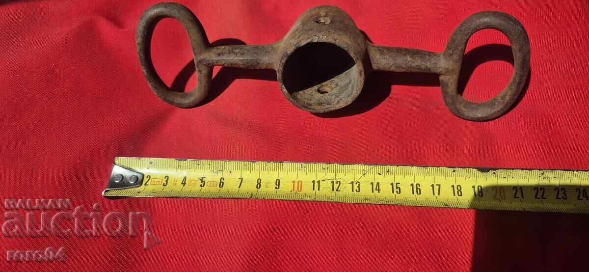 Licitație OSIE PENTRU CĂRUȚĂ / TRĂSURĂ / CALEAȘCĂ