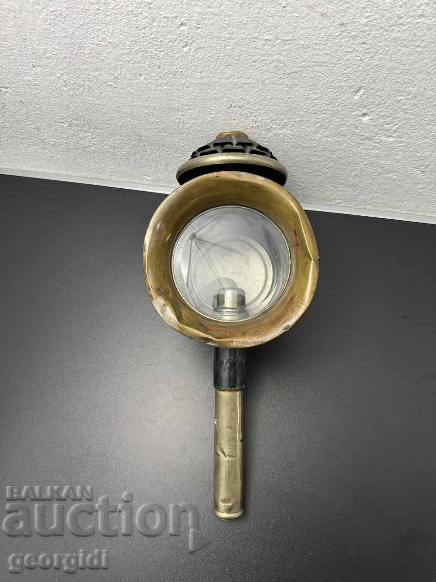 Felinar din alamă pentru trăsură. Nr. 8118 cu preț € 65.00 | 127.13 BGN