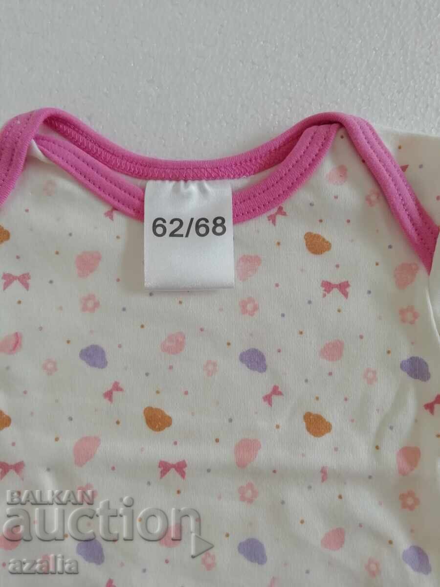 4 baby bodysuits with price € 7.20 | 14.08 BGN