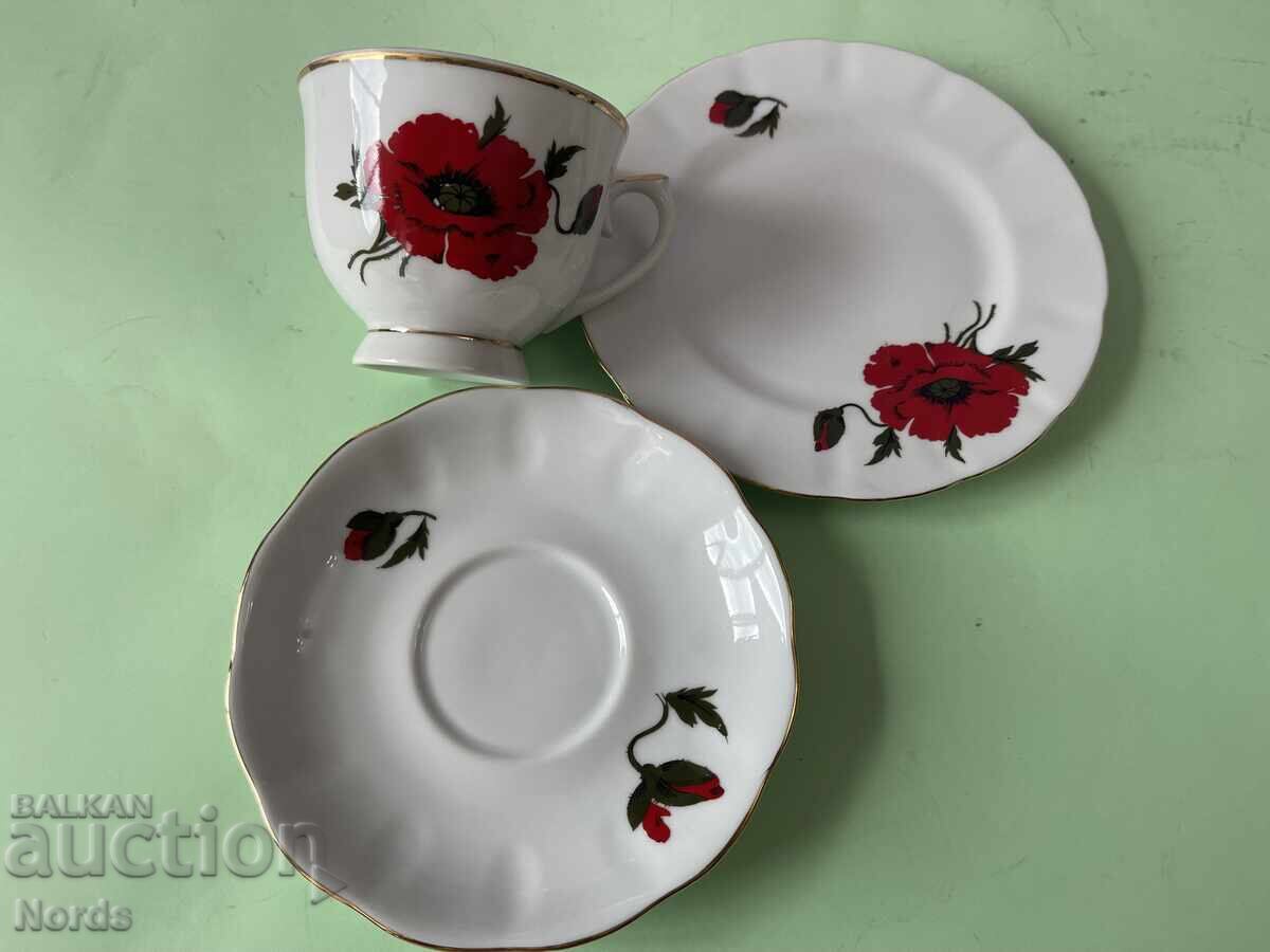 Παράδοση Τριπλό σετ τσαγιού από πορσελάνη