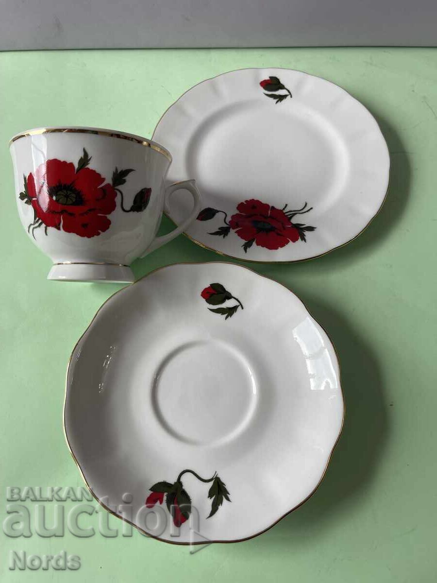 Παράδοση Τριπλό σετ τσαγιού από πορσελάνη