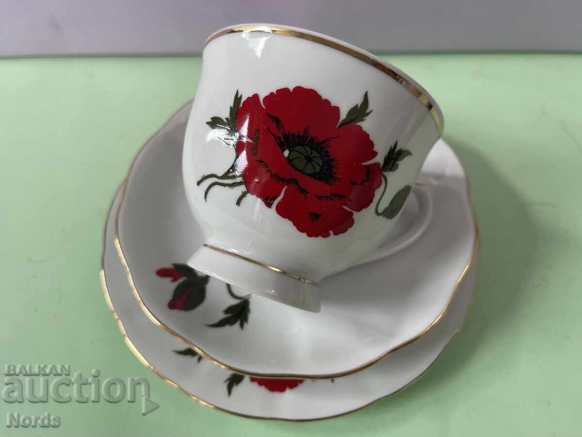 Τριπλό σετ τσαγιού από πορσελάνη