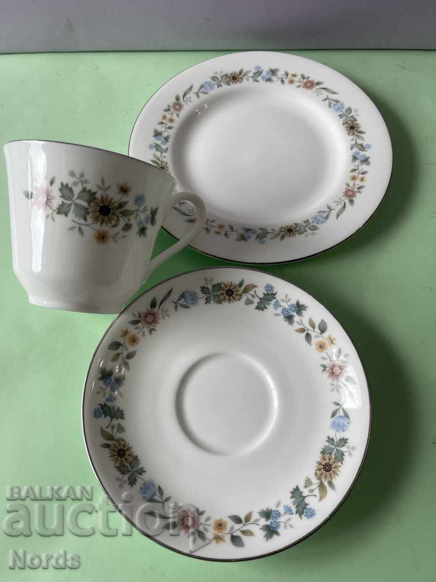 Παράδοση Royal Doulton Σετ τσαγιού τριών τεμαχίων από πορσελάνη