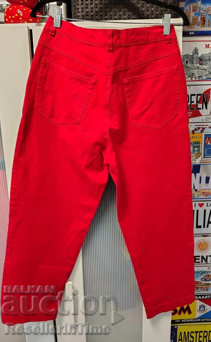 Pantaloni de damă Escada Sport roșii, mărimea 40 cu preț € 20.00 | 39.12 BGN