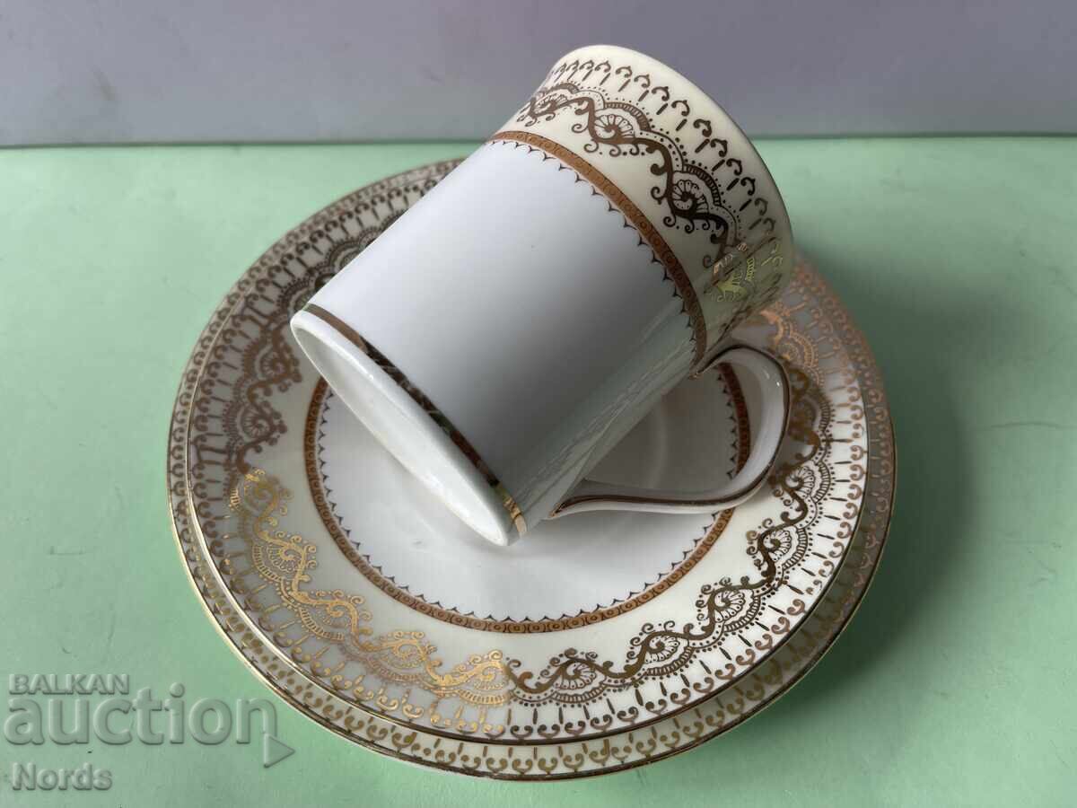 Δημοπρασία Elizabethan Πορσελάνινο σετ τριών τεμαχίων