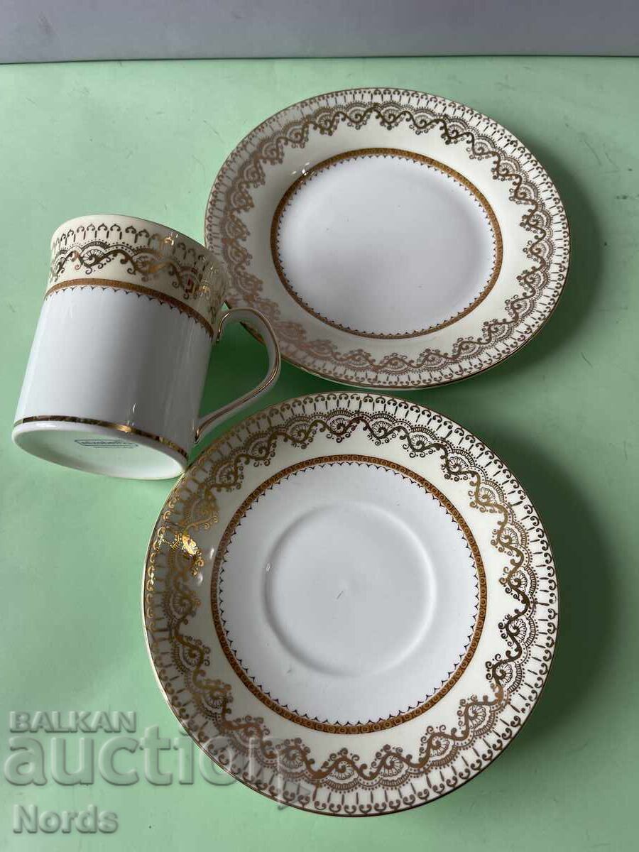 Παράδοση Elizabethan Πορσελάνινο σετ τριών τεμαχίων