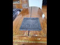 Aripă de protecție veche Moskvich, AZLK