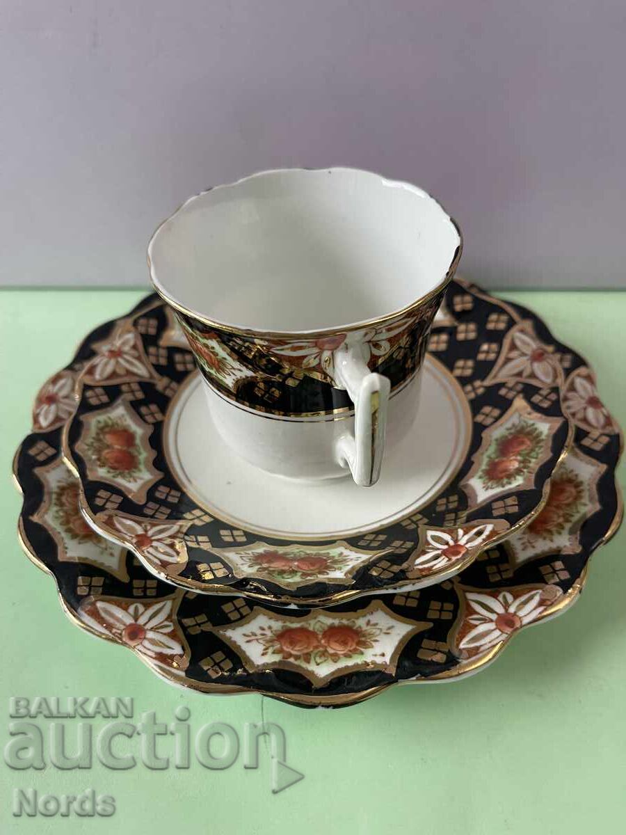 Licitație Set de ceai englezesc vintage, pentru trei persoane