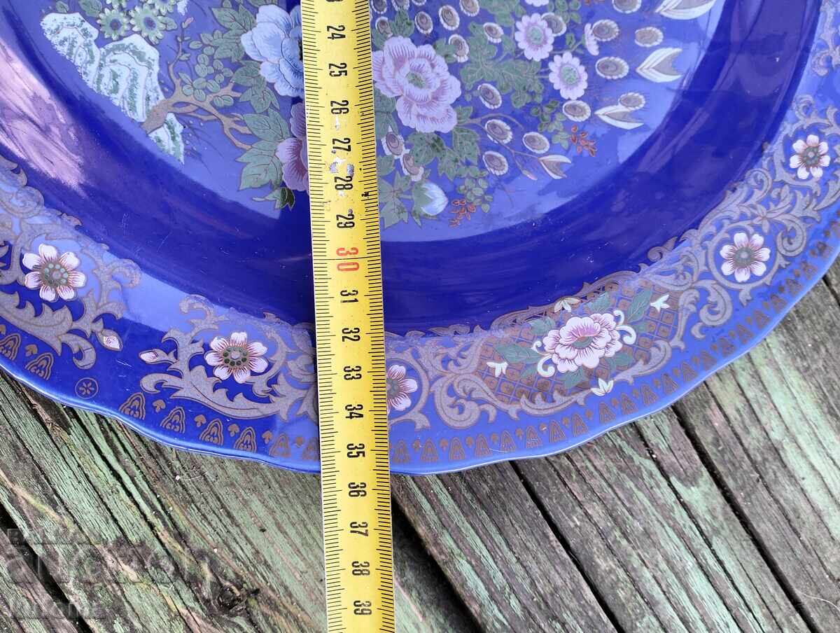 Farfurie veche mare din porțelan pictată manual cu preț € 34.99 | 68.43 BGN